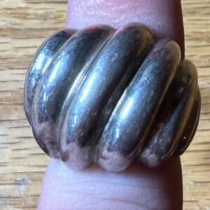 Vintage Sterling Silver Marked .925 Shell Ring Size 4